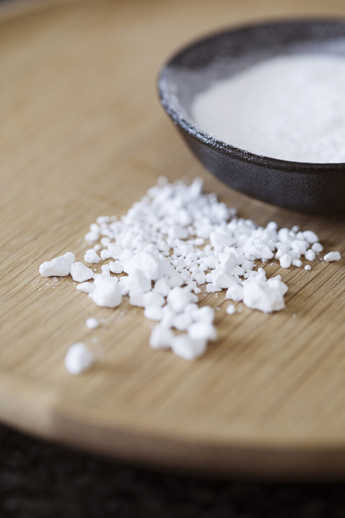 Micronised wax powder for coatings and printing inks